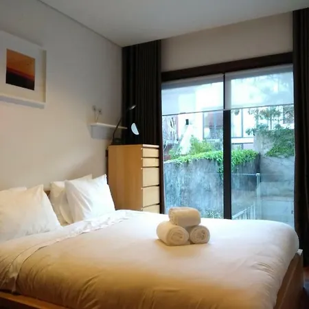 Path Dukes Apartment Porto