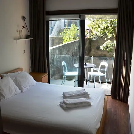 Path Dukes Apartment Porto