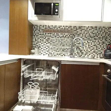 Path Dukes Apartment Porto